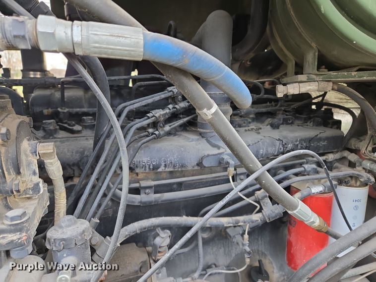 image for item EQ6957 1984 International M10A wheel loader