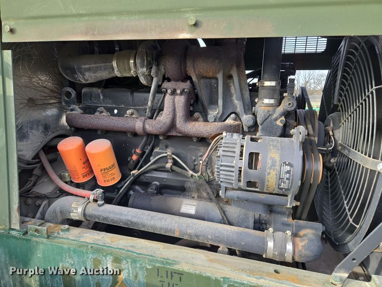 image for item EQ6957 1984 International M10A wheel loader