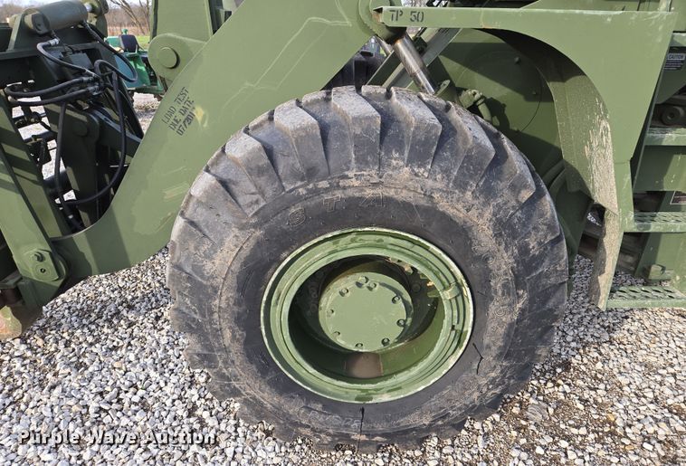 image for item EQ6957 1984 International M10A wheel loader