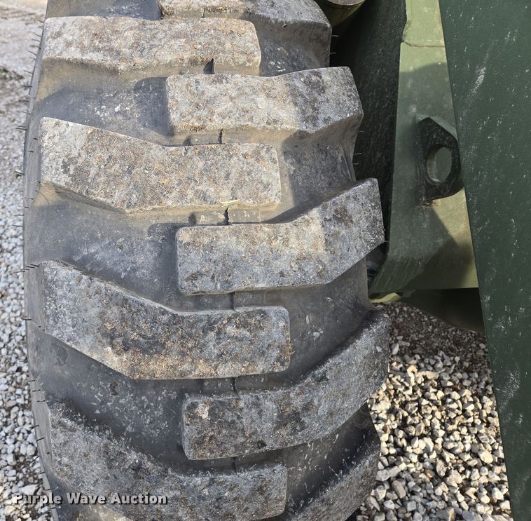 image for item EQ6957 1984 International M10A wheel loader