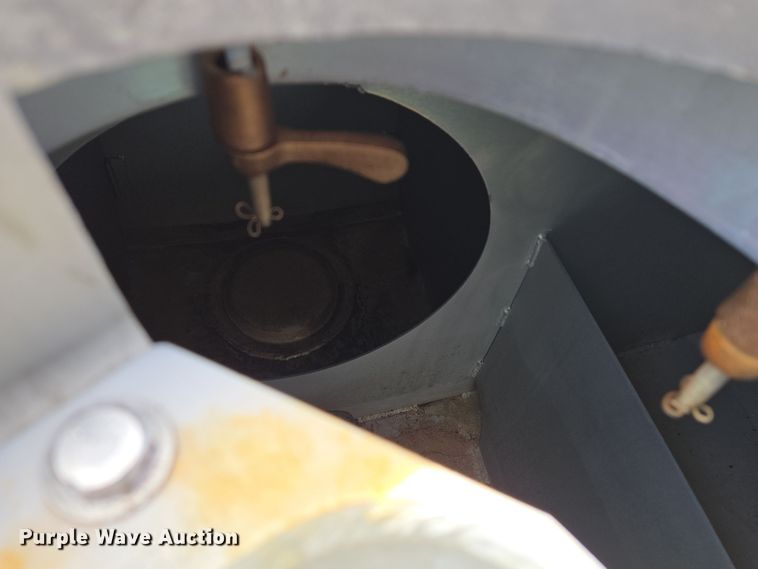 image for item EQ6962 Beta Systems  fuel tank 