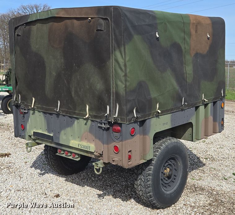 image for item EQ6963 2010 Utility trailer