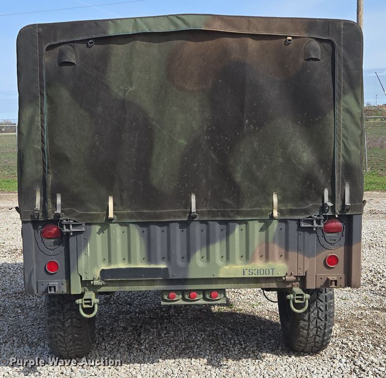 image for item EQ6963 2010 Utility trailer