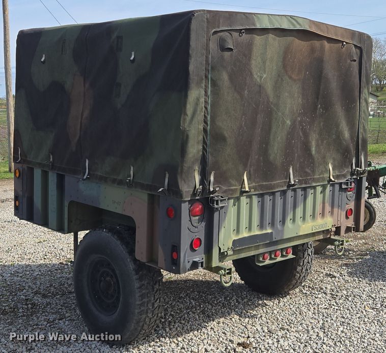 image for item EQ6963 2010 Utility trailer