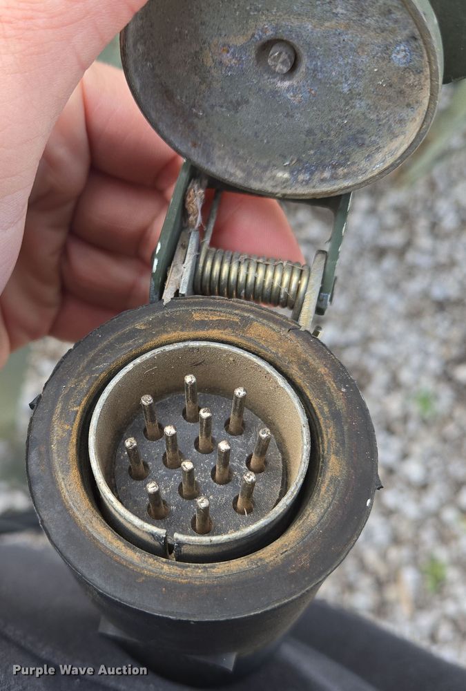 image for item EQ6963 2010 Utility trailer