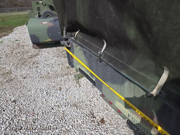 image for item EQ6963 2010 Utility trailer