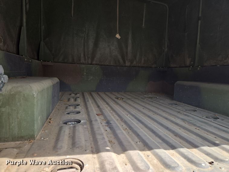 image for item EQ6963 2010 Utility trailer