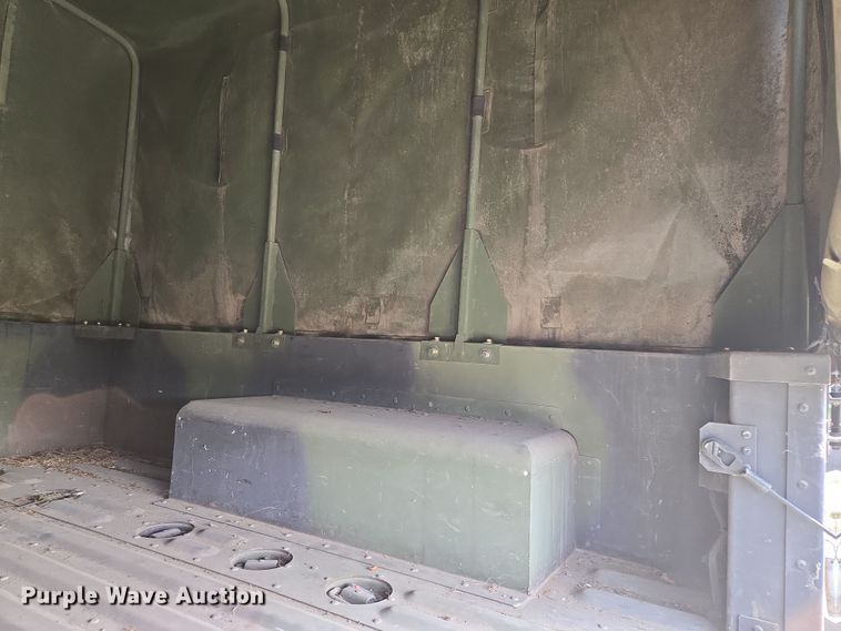 image for item EQ6963 2010 Utility trailer