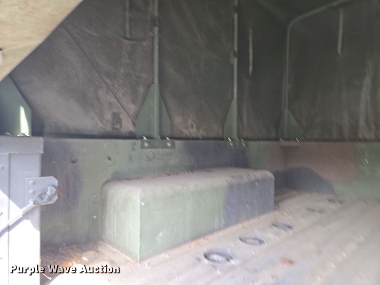 image for item EQ6963 2010 Utility trailer