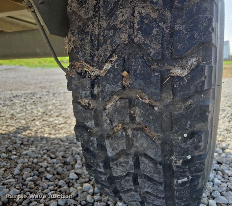 image for item EQ6963 2010 Utility trailer