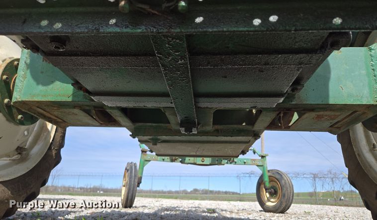 image for item EQ6964 Carter tractor