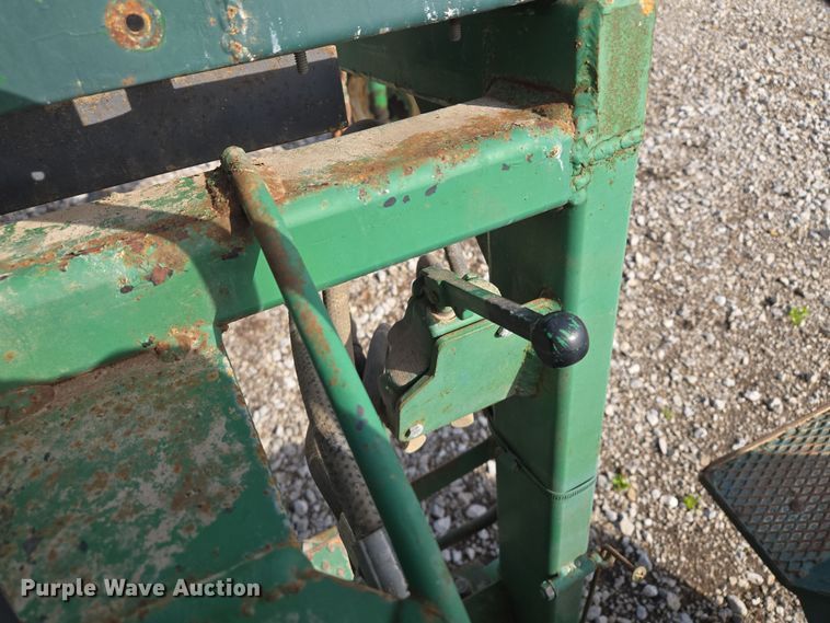 image for item EQ6964 Carter tractor