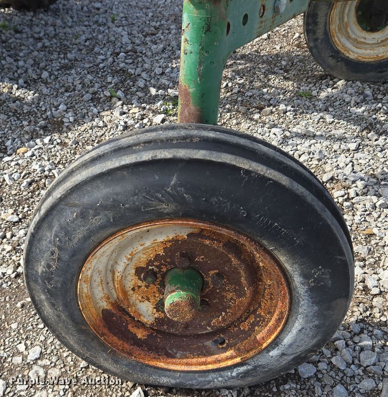 image for item EQ6964 Carter tractor