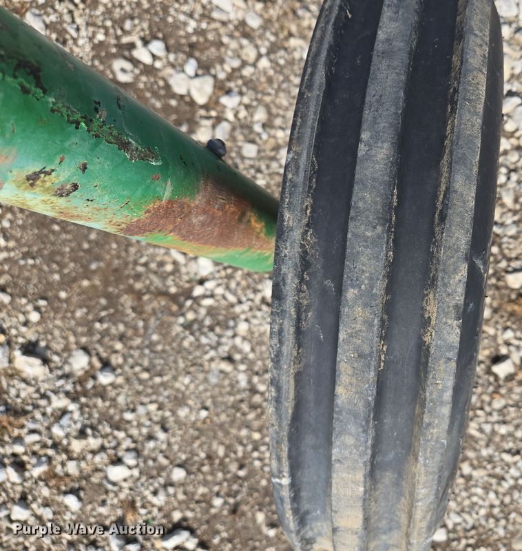 image for item EQ6964 Carter tractor