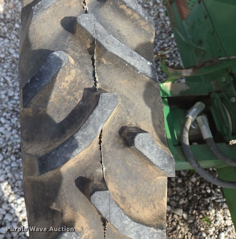 image for item EQ6964 Carter tractor