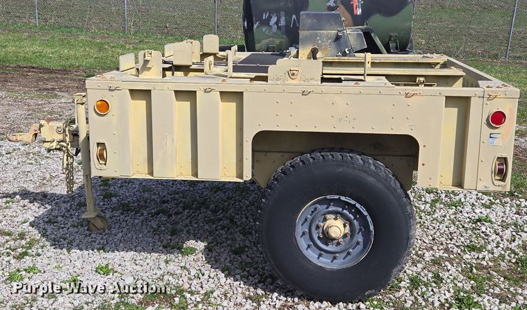 image for item EQ6966 2006 Utility trailer