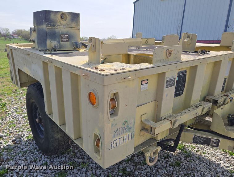 image for item EQ6966 2006 Utility trailer