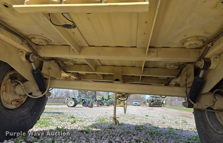 image for item EQ6966 2006 Utility trailer