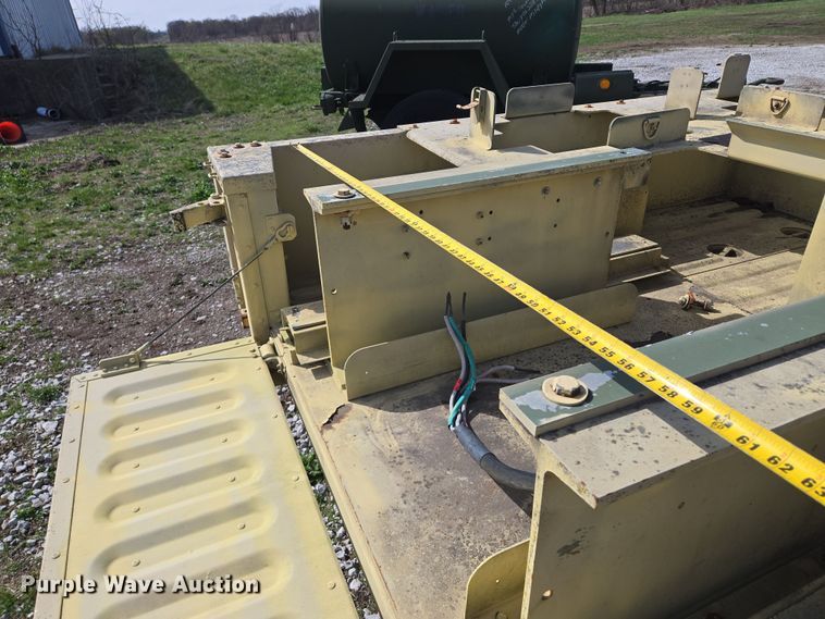 image for item EQ6966 2006 Utility trailer