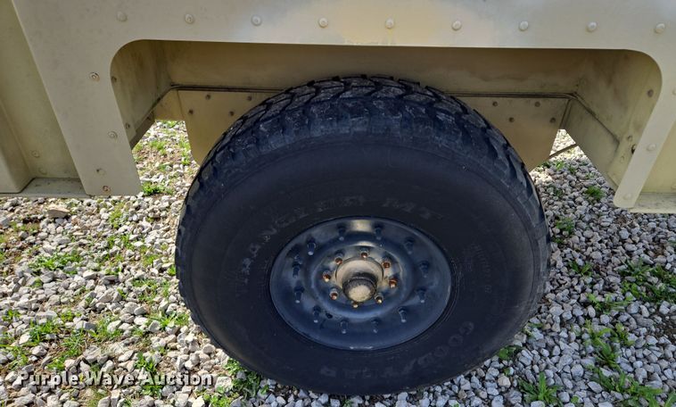 image for item EQ6966 2006 Utility trailer