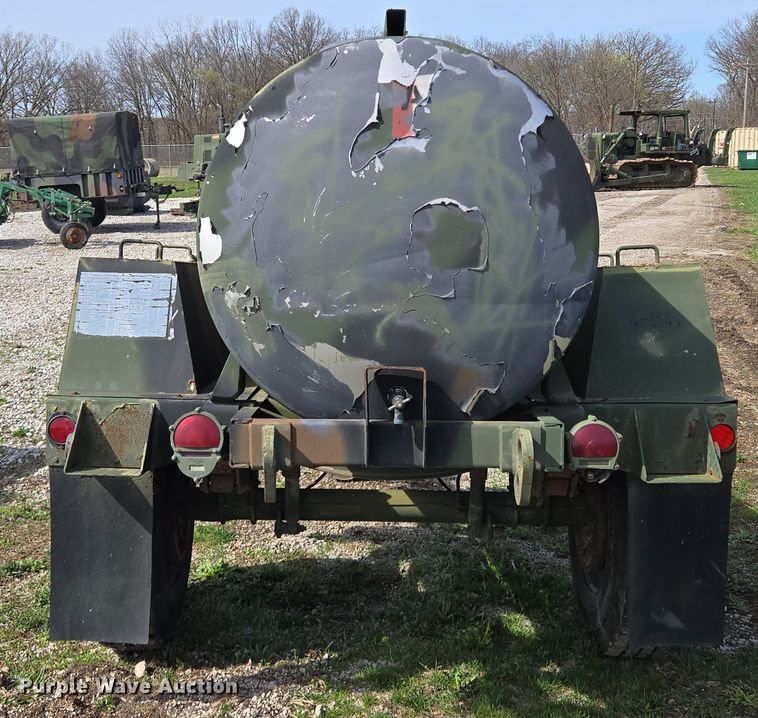 image for item EQ6967 1991 Tank trailer 