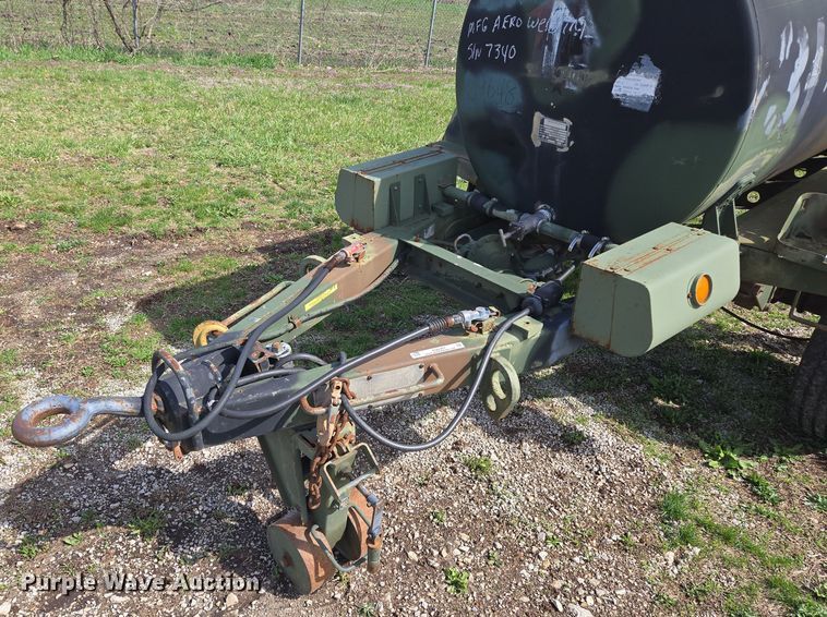 image for item EQ6967 1991 Tank trailer 