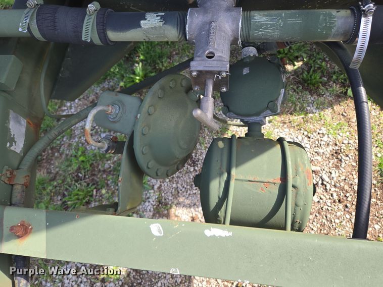 image for item EQ6967 1991 Tank trailer 