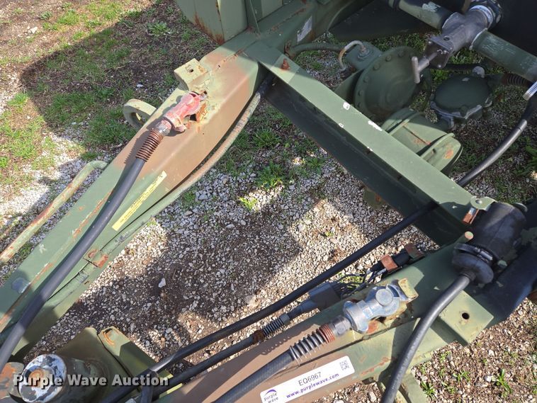 image for item EQ6967 1991 Tank trailer 