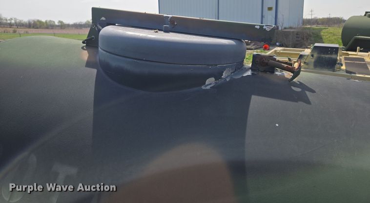 image for item EQ6967 1991 Tank trailer 