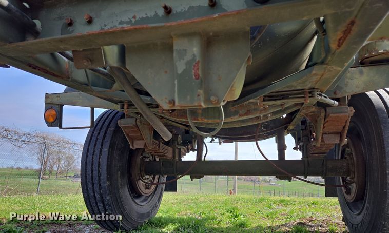 image for item EQ6967 1991 Tank trailer 