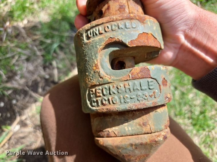 image for item EQ6969 Shipping container 