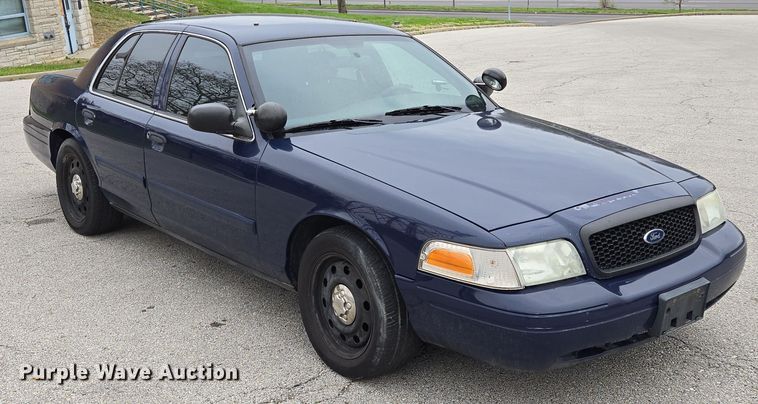 image for item EQ6972 2010 Ford Crown Victoria Police Interceptor  