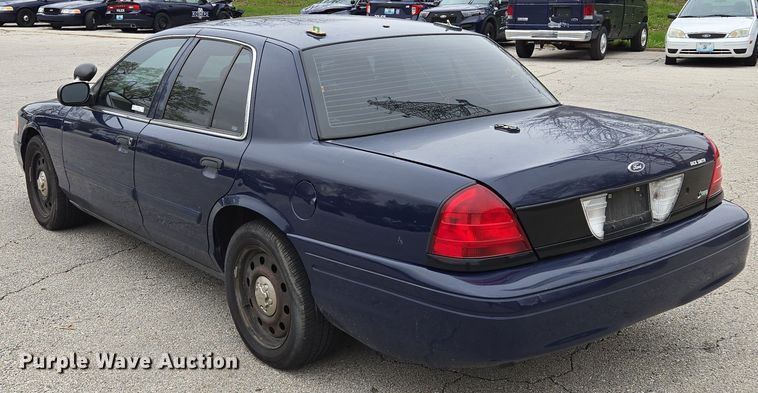 image for item EQ6972 2010 Ford Crown Victoria Police Interceptor  