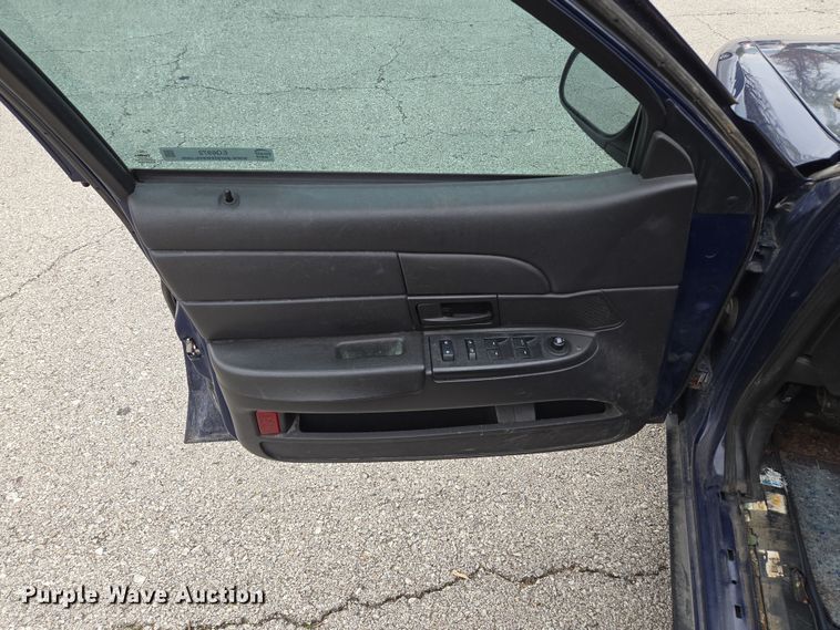 image for item EQ6972 2010 Ford Crown Victoria Police Interceptor  