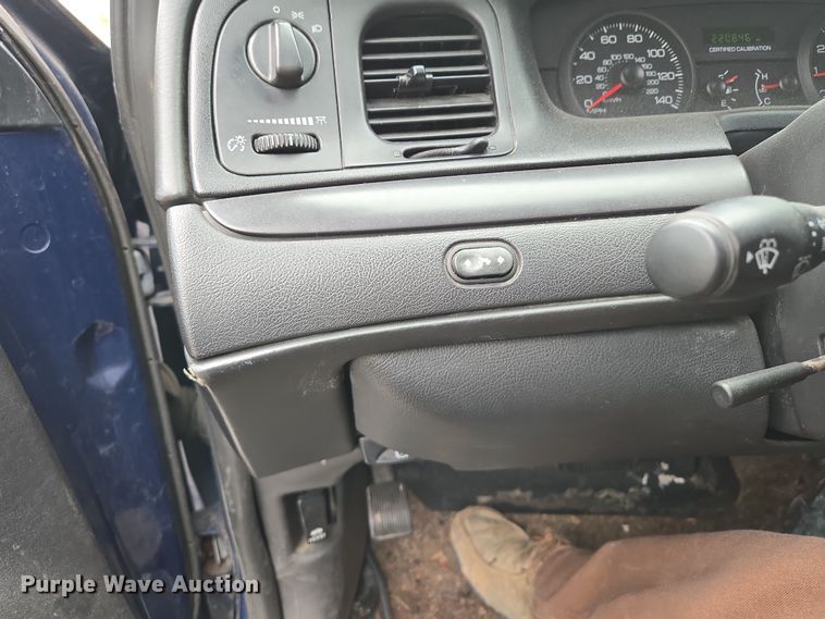 image for item EQ6972 2010 Ford Crown Victoria Police Interceptor  