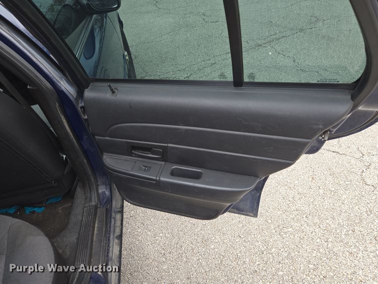 image for item EQ6972 2010 Ford Crown Victoria Police Interceptor  