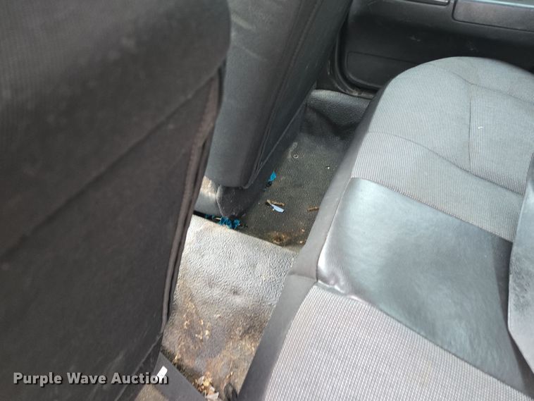 image for item EQ6972 2010 Ford Crown Victoria Police Interceptor  