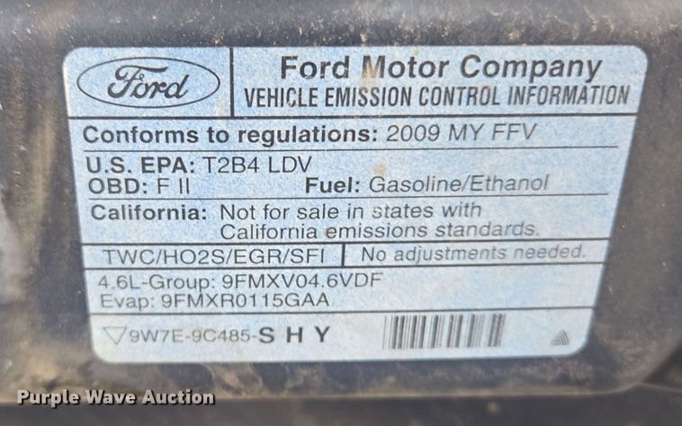 image for item EQ6972 2010 Ford Crown Victoria Police Interceptor  