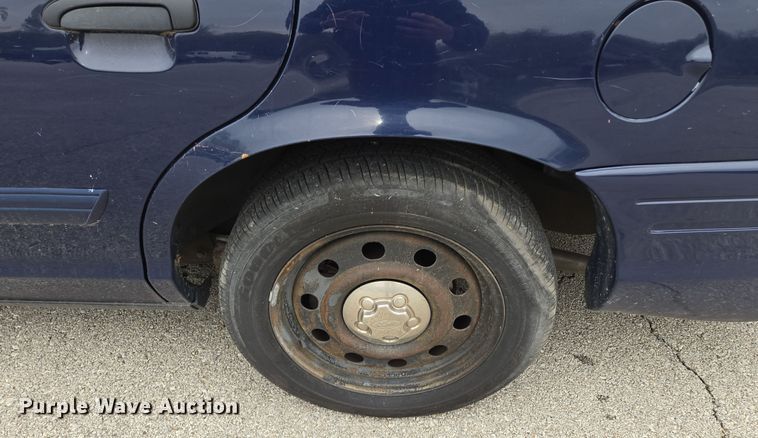 image for item EQ6972 2010 Ford Crown Victoria Police Interceptor  