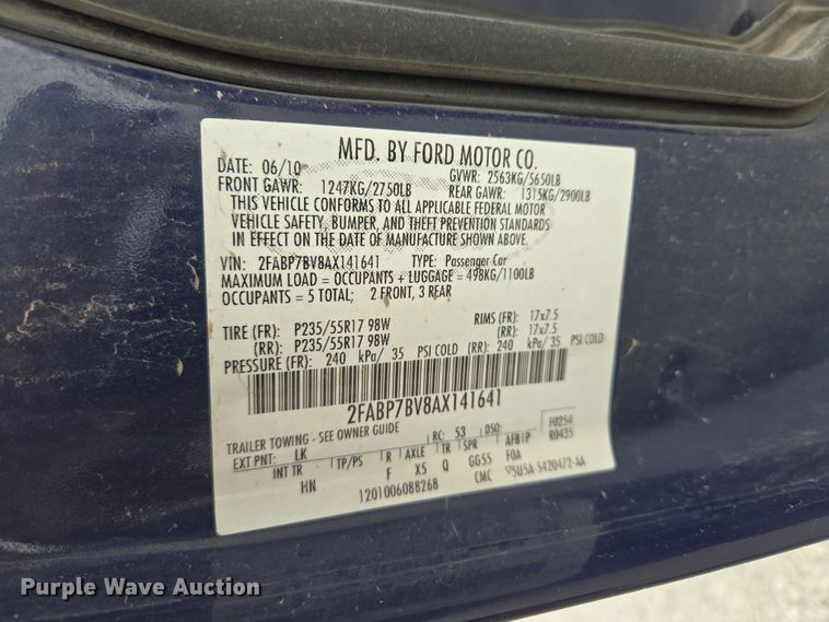 image for item EQ6972 2010 Ford Crown Victoria Police Interceptor  