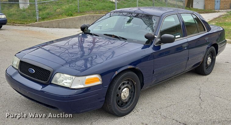 image for item EQ6973 2009 Ford  Crown Victoria Police Interceptor 
