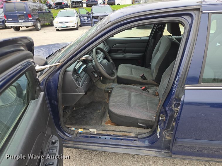 image for item EQ6973 2009 Ford  Crown Victoria Police Interceptor 