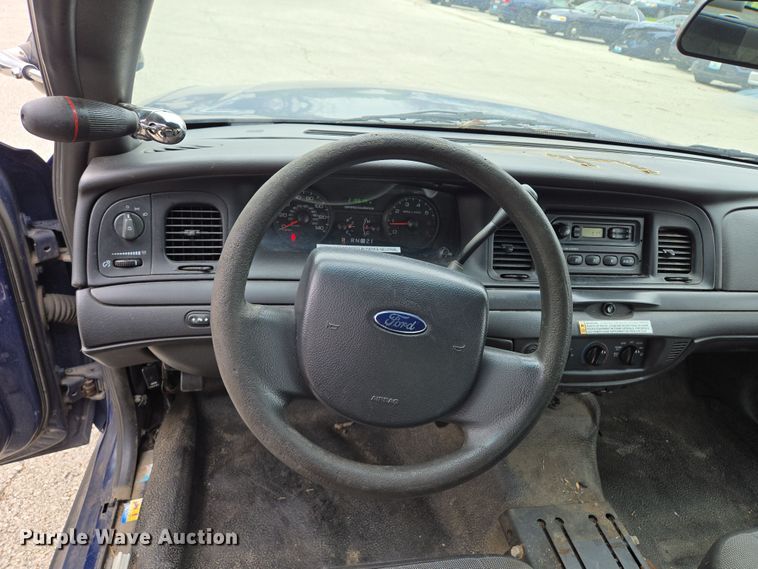 image for item EQ6973 2009 Ford  Crown Victoria Police Interceptor 