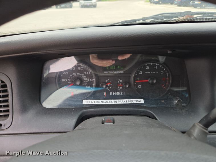 image for item EQ6973 2009 Ford  Crown Victoria Police Interceptor 
