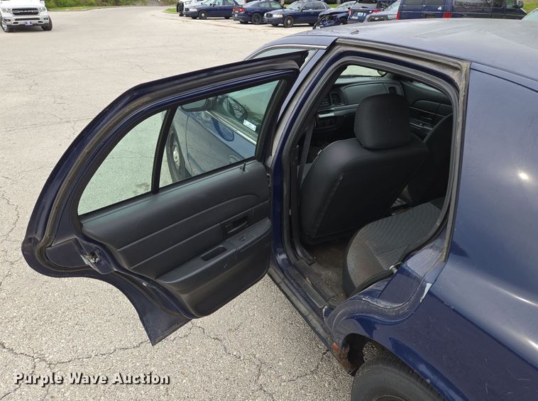image for item EQ6973 2009 Ford  Crown Victoria Police Interceptor 