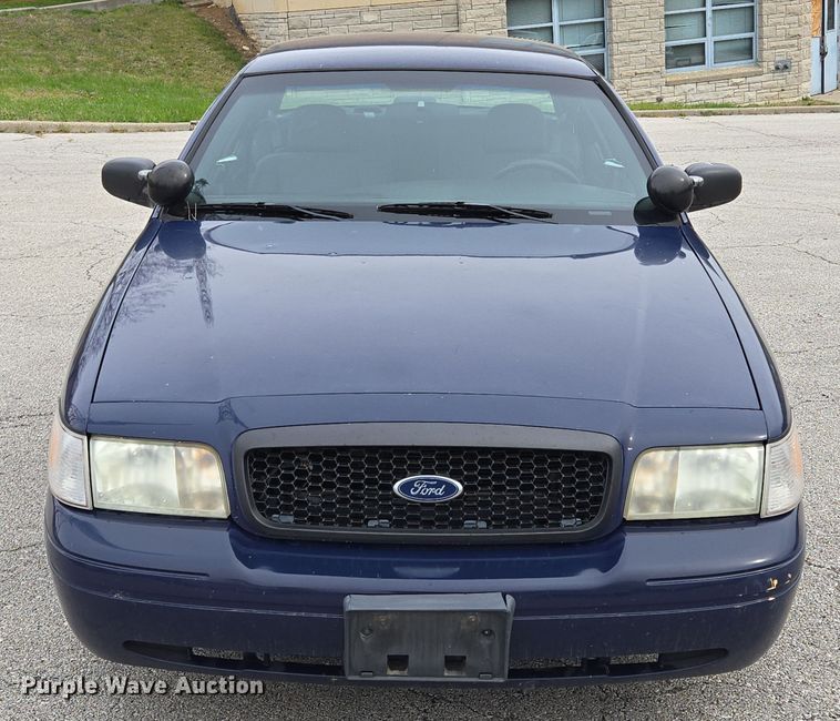 image for item EQ6974 2009 Ford Crown Victoria Police Interceptor 