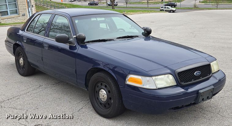 image for item EQ6974 2009 Ford Crown Victoria Police Interceptor 