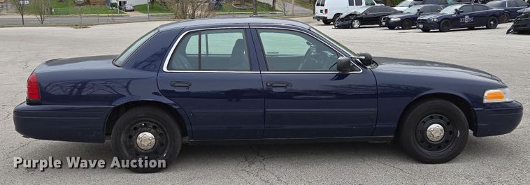 image for item EQ6974 2009 Ford Crown Victoria Police Interceptor 