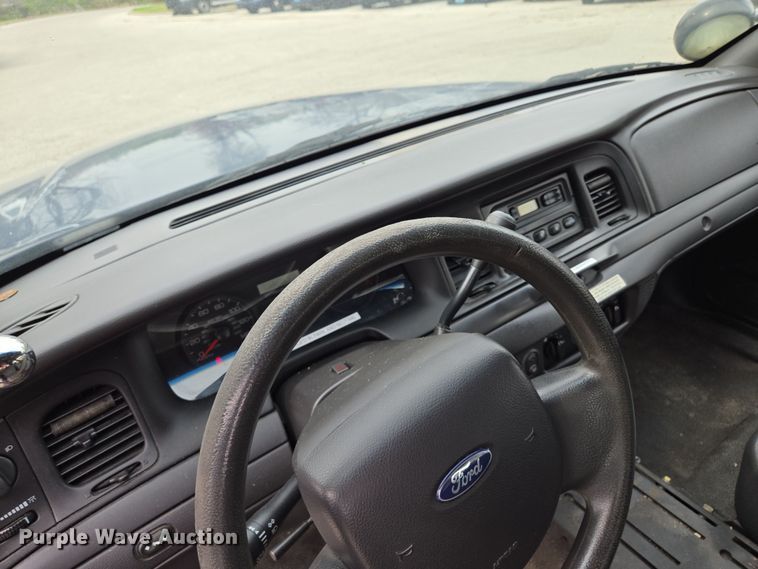 image for item EQ6974 2009 Ford Crown Victoria Police Interceptor 