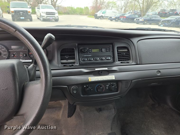 image for item EQ6974 2009 Ford Crown Victoria Police Interceptor 